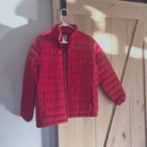 Patgonia jacket (boys 12)